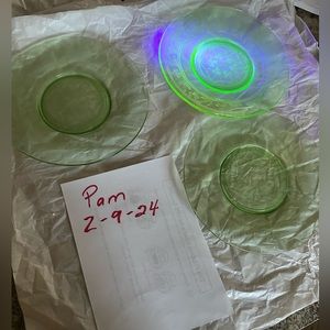 Vintage Hazel Atlas Uranium Depression Glass. 3 plates!!!
